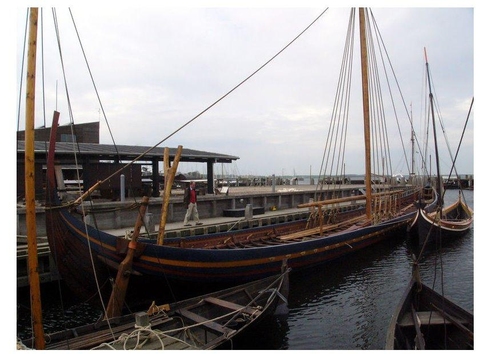Drachenschiff - Wikingerschiff