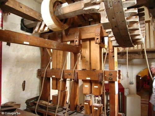 Innere der Mühle - Ölmühle