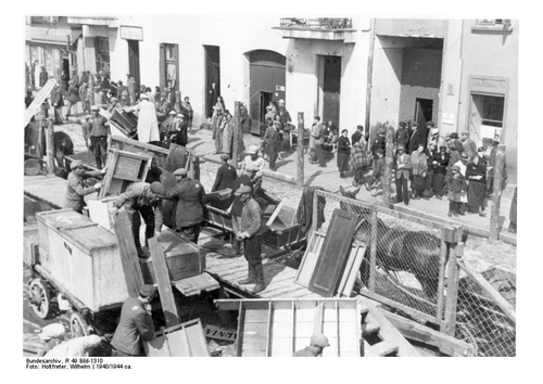 Foto Möbelverteilung im Ghetto Litzmannstadt