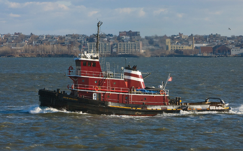 Schlepper im Hafen von New York