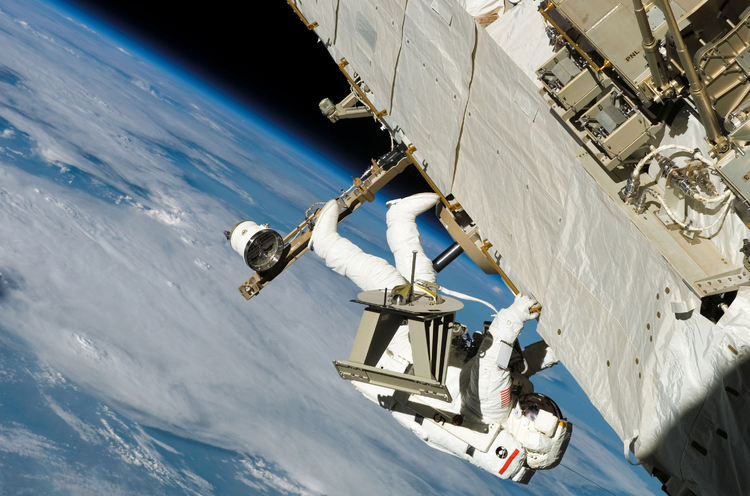 Foto Astronaut im Weltall