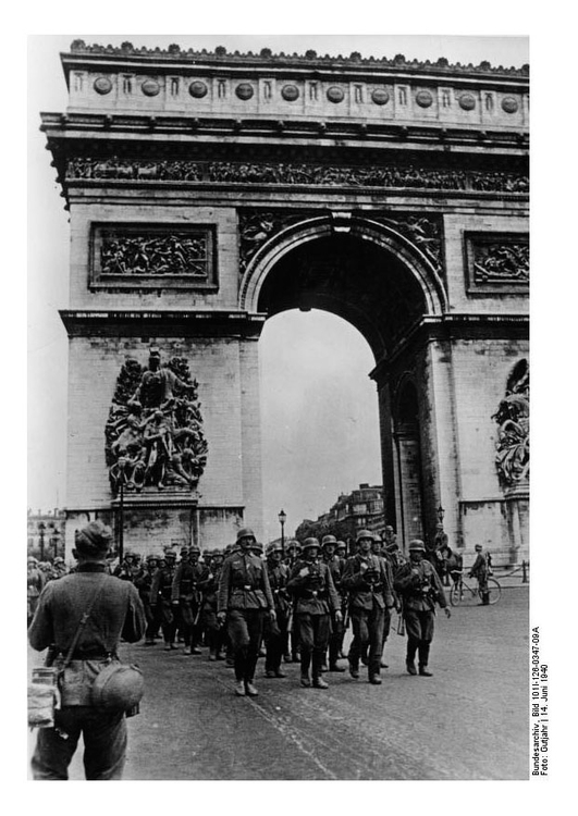 Foto Deutsche Truppen in Paris