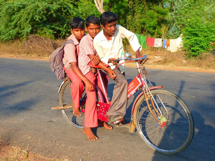 Foto Kinder auf Fahrrad