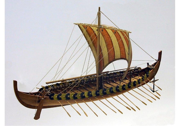 Foto Modell der Gokstad, Wikingerschiff