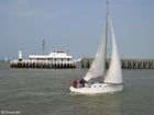 Pier und Segelboot