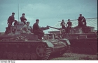 Foto Russland - Soldaten mit Panzer IV