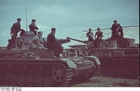 foto Russland - Soldaten mit Panzer IV