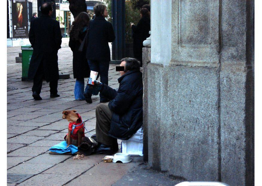 Foto bettler in mailand