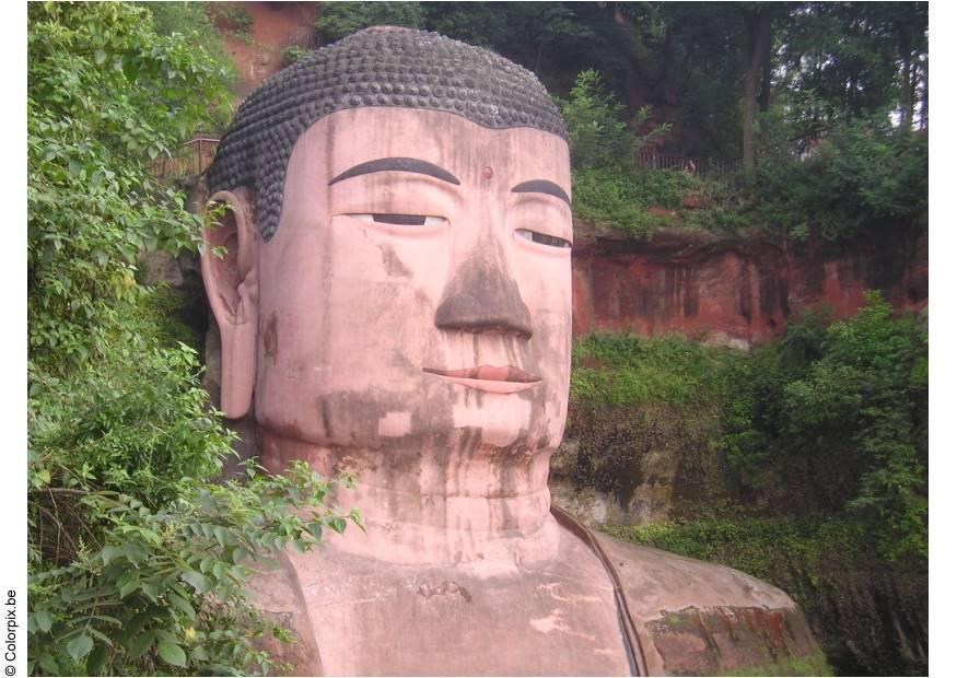 budha leshan Foto budha leshan