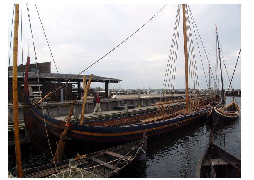 drachenschiff - wikingerschiff Foto drachenschiff - wikingerschiff