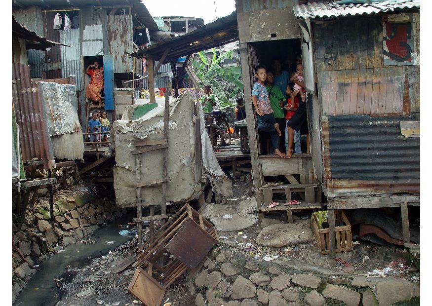 Foto elendsviertel in jakarta