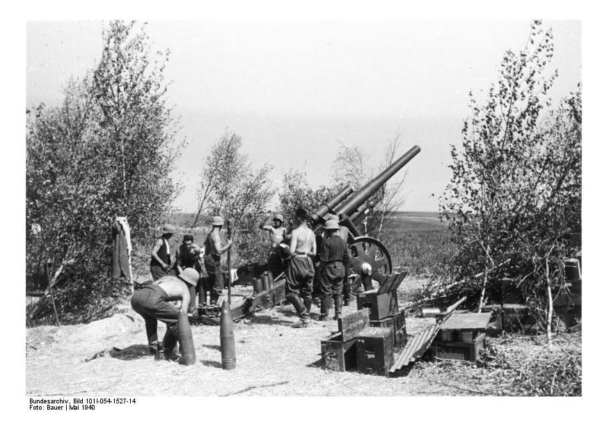 Foto soldaten laden eine kanone - frankreich