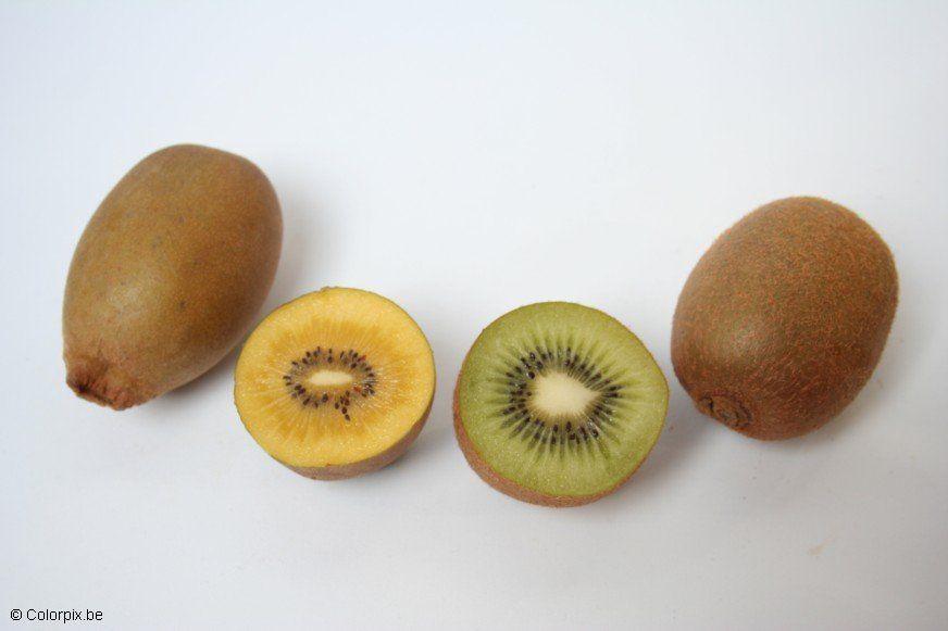 grA¼ne und gelbe kiwi Foto grA¼ne und gelbe kiwi