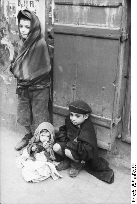 polen - warschauer ghetto - kinder Foto polen - warschauer ghetto - kinder
