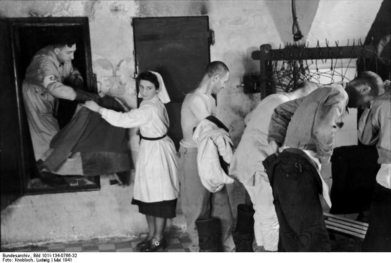 polen - warschauer ghetto - kleiderwechsel Foto polen - warschauer ghetto - kleiderwechsel