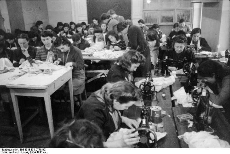 Foto polen - warschauer ghetto - nA¤hatelier (2)