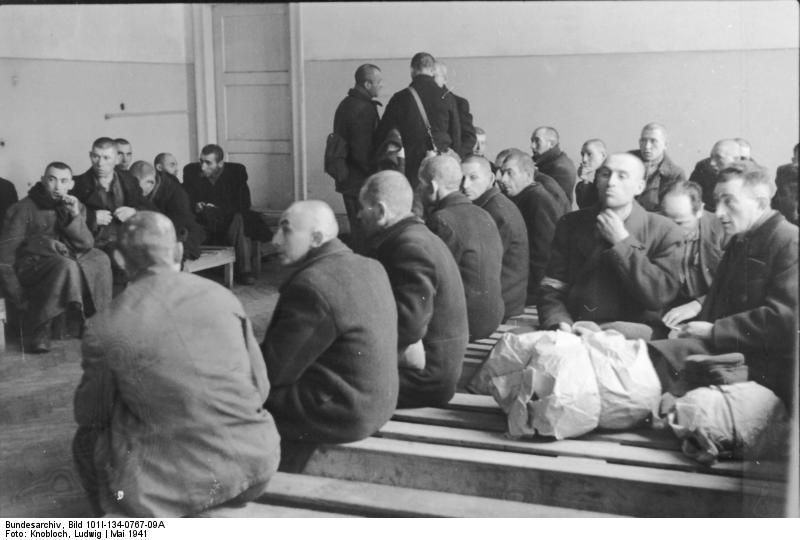 Foto polen - warschauer ghetto - wartende mA¤nner