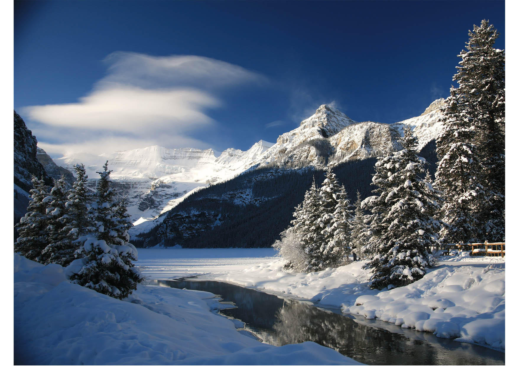 Foto schneelandschaft in den bergen