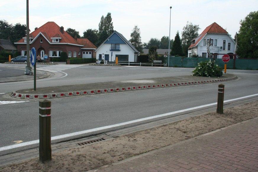 verkehrsinsel Foto verkehrsinsel
